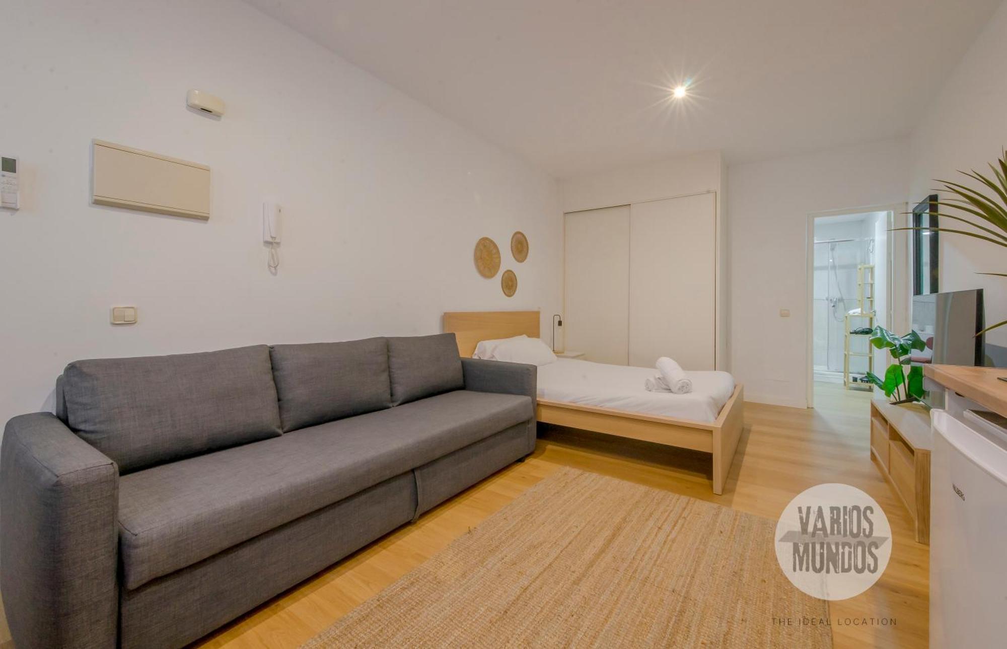 Escapada Para 3 En Sol, Conoce Concepcion Jeronima Madrid Eksteriør billede